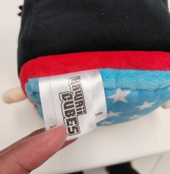 ✓Kawaii Cubes Plush DC Comics Wonderwoman - Picture 4 of 9